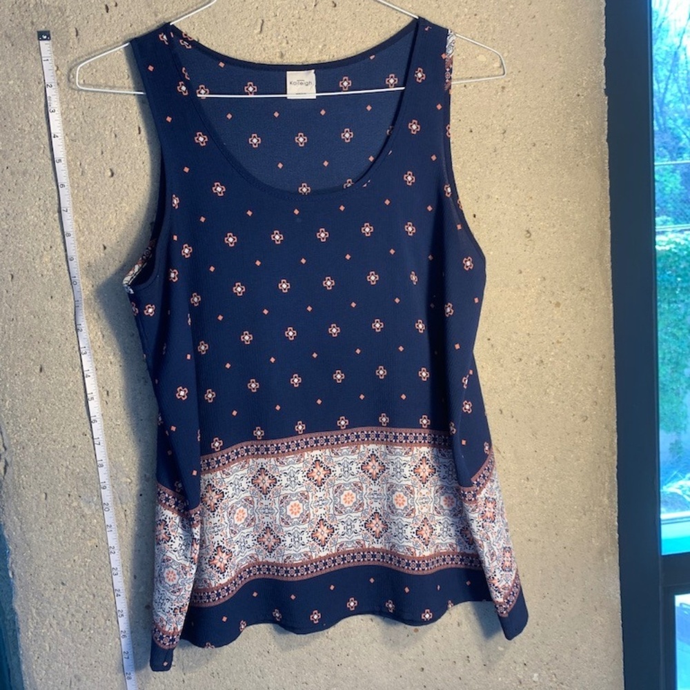 Kaileigh Tank Top - Size Medium
